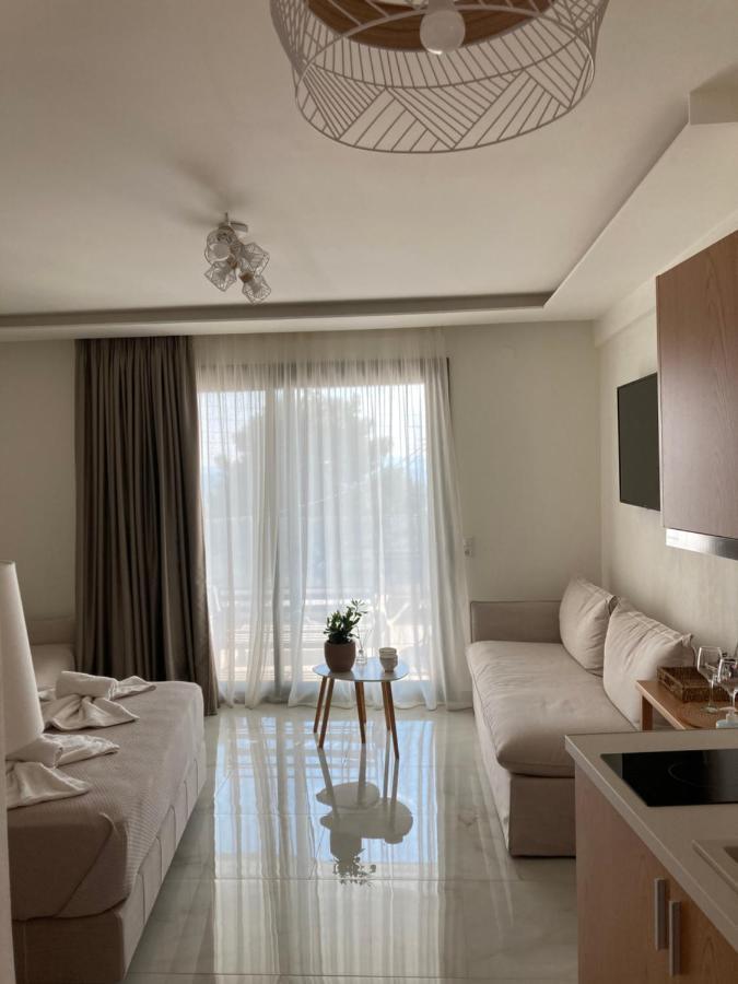 Wide Blue Luxury Boutique Suites Neos Marmaras Zewnętrze zdjęcie