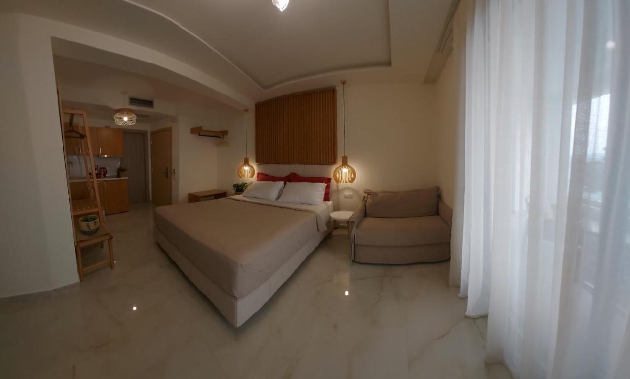 Wide Blue Luxury Boutique Suites Neos Marmaras Zewnętrze zdjęcie