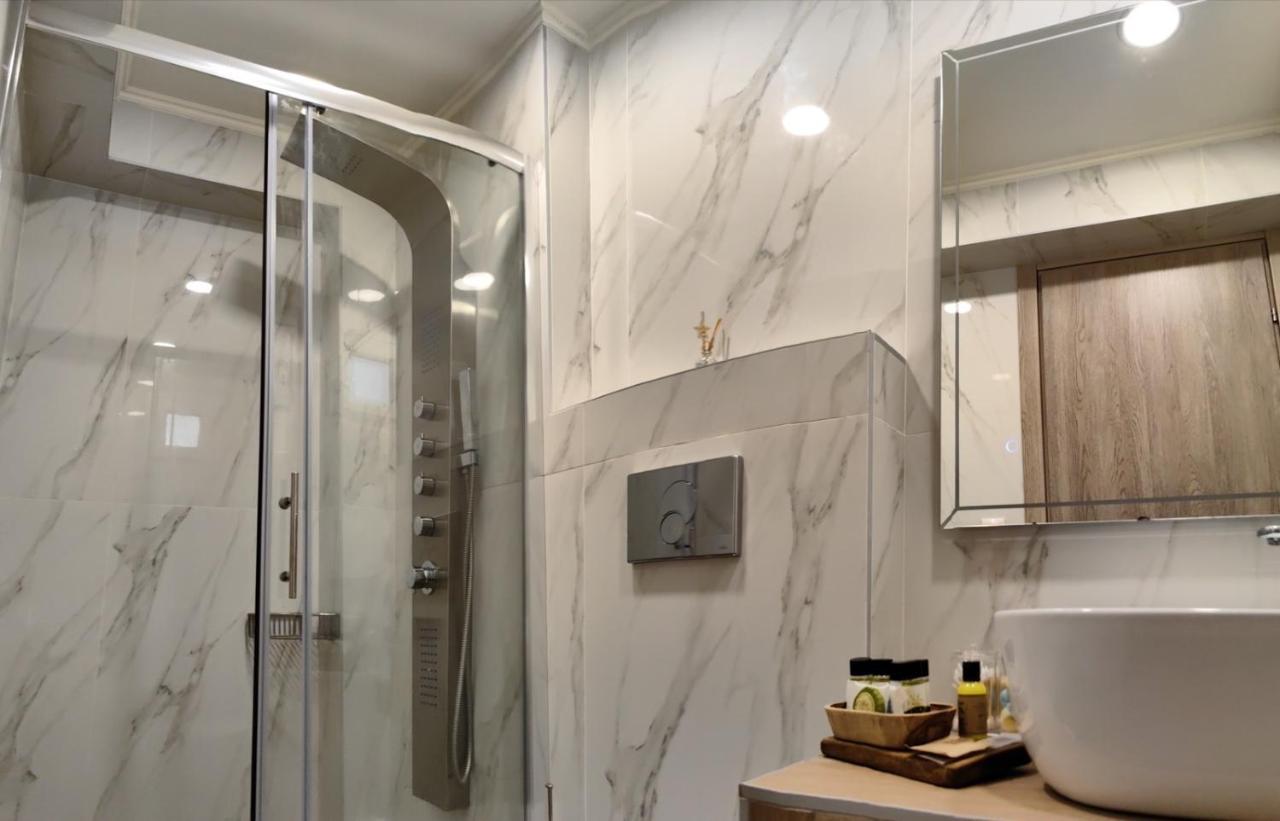 Wide Blue Luxury Boutique Suites Neos Marmaras Zewnętrze zdjęcie