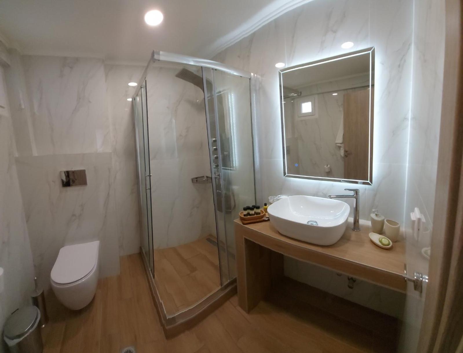 Wide Blue Luxury Boutique Suites Neos Marmaras Zewnętrze zdjęcie
